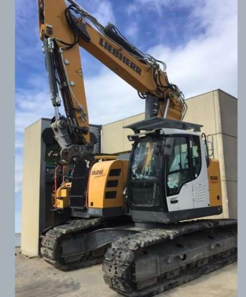 Liebherr R926 COMPACT - Гусеничный экскаватор: фото 1 Liebherr R926 COMPACT - Гусеничный экскаватор: фото 1