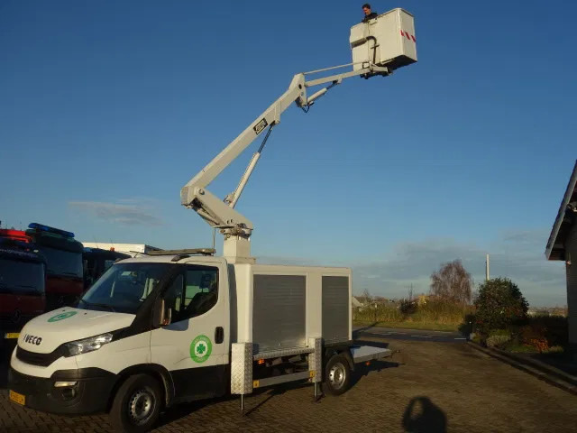 Iveco Daily 35S14 CUSTERS 12 METER SKY WORKER EURO 6 ,AIRCO - Фургон: фото 1 Iveco Daily 35S14 CUSTERS 12 METER SKY WORKER EURO 6 ,AIRCO - Фургон: фото 1