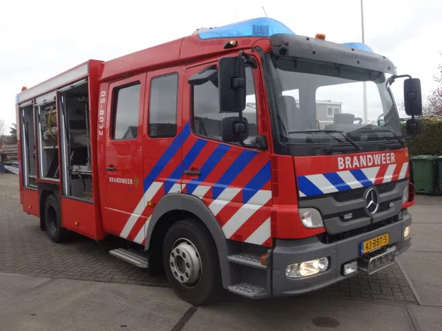 Mercedes-Benz Atego 1426 ZIEGLER 2000 LITER EURO 5 - Пожарная машина: фото 2 Mercedes-Benz Atego 1426 ZIEGLER 2000 LITER EURO 5 - Пожарная машина: фото 2