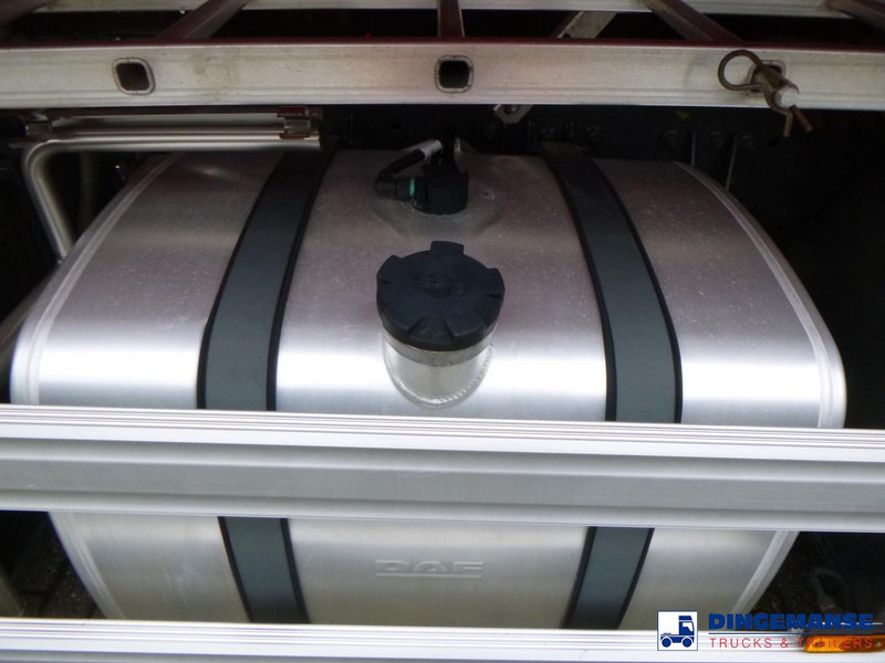 Грузовик-цистерна DAF CF 400 6x2 fuel tank 19.5 m3 / 5 comp: фото 11