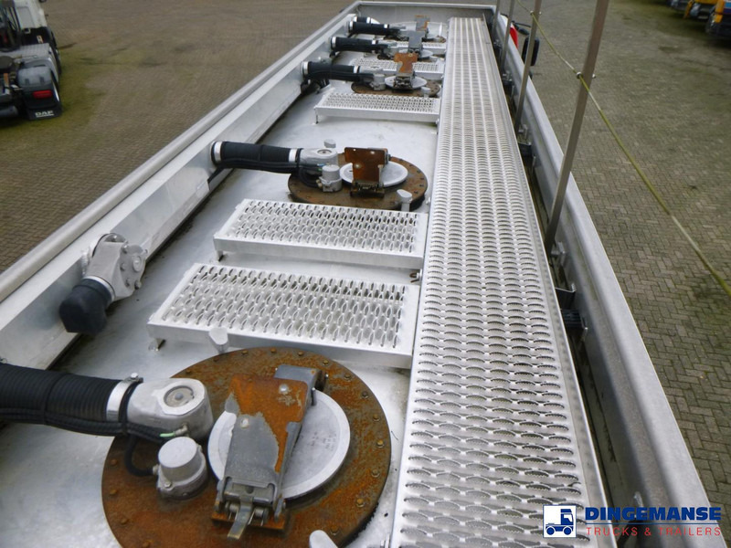 Грузовик-цистерна DAF CF 400 6x2 fuel tank 19.5 m3 / 5 comp: фото 19