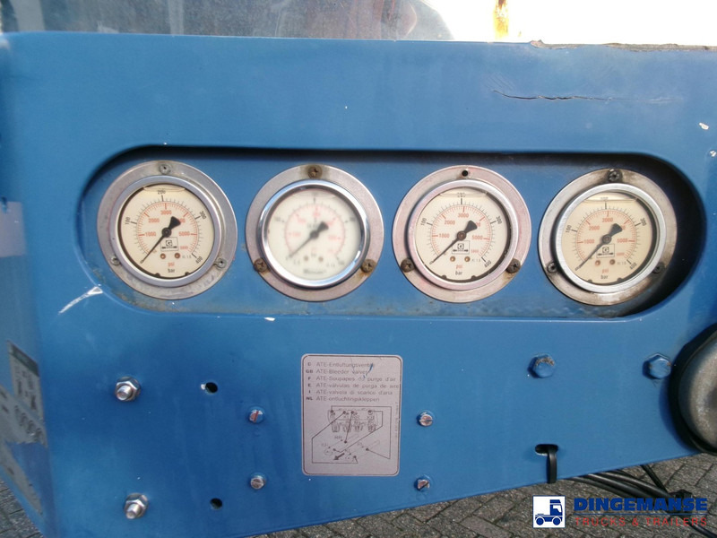 Низкорамный полуприцеп Goldhofer 3-axle lowbed trailer STZ-V 3-33/80A 56 t / ext. 13.6 m: фото 16