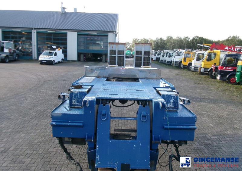 Низкорамный полуприцеп Goldhofer 3-axle lowbed trailer STZ-V 3-33/80A 56 t / ext. 13.6 m: фото 7