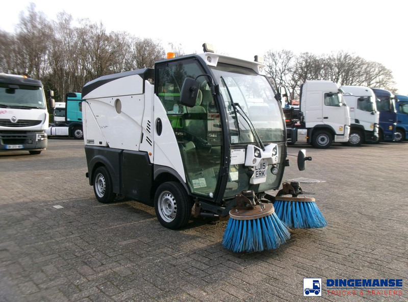 Johnston C101 street sweeper - Подметально-уборочная машина: фото 2 Johnston C101 street sweeper - Подметально-уборочная машина: фото 2
