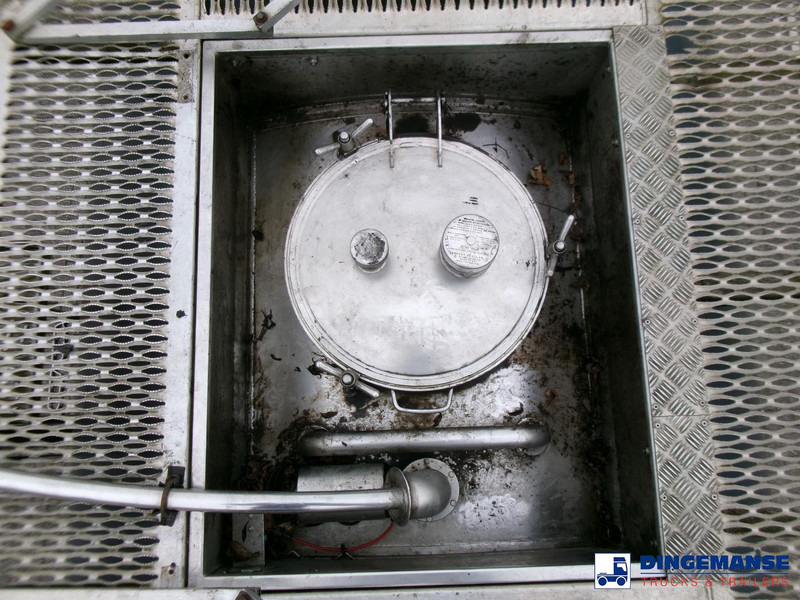 Полуприцеп-цистерна Magyar Chemical tank inox 37.4 m3 / 1 comp / ADR 30/11/2023: фото 7 Полуприцеп-цистерна Magyar Chemical tank inox 37.4 m3 / 1 comp / ADR 30/11/2023: фото 7