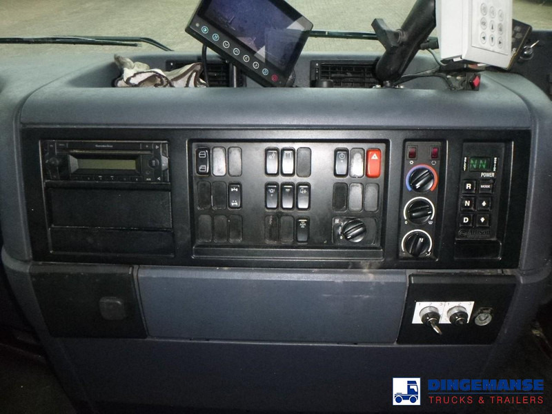 Mercedes-Benz Econic 3233 8X4 RHD Euro 5 refuse truck в лизинг Mercedes-Benz Econic 3233 8X4 RHD Euro 5 refuse truck: фото 15