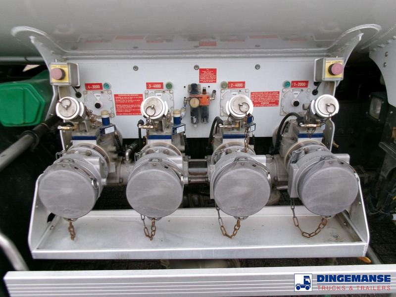 Renault Premium 270 4x2 fuel tank 13.8 m3 / 4 comp - Грузовик-цистерна: фото 5 Renault Premium 270 4x2 fuel tank 13.8 m3 / 4 comp - Грузовик-цистерна: фото 5