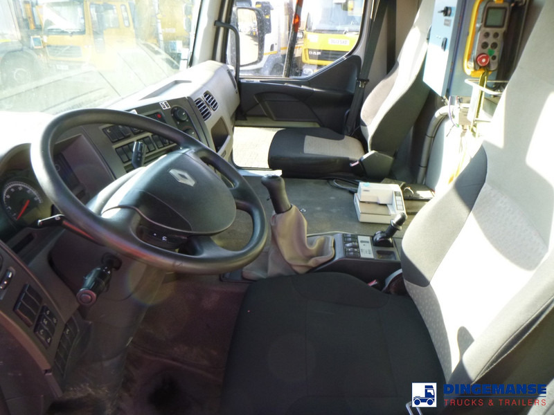 Фото интерьера 1: Грузовик-цистерна Renault Premium 280 dxi 4x2 gas tank 19.2 m3