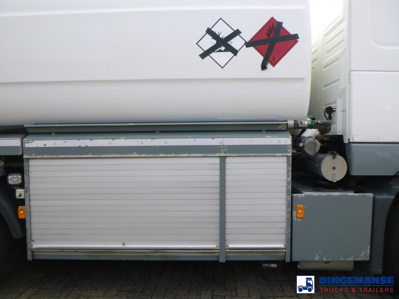 Volvo FH 460 6x2 fuel tank 23.6 m3 / 4 comp - Грузовик-цистерна: фото 5 Volvo FH 460 6x2 fuel tank 23.6 m3 / 4 comp - Грузовик-цистерна: фото 5