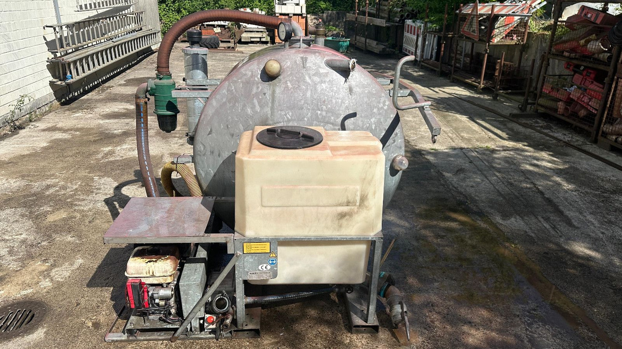 Saug-Druck fass Flexi + 2 Frisch-Wassertaschen - Ассенизатор: фото 1 Saug-Druck fass Flexi + 2 Frisch-Wassertaschen - Ассенизатор: фото 1