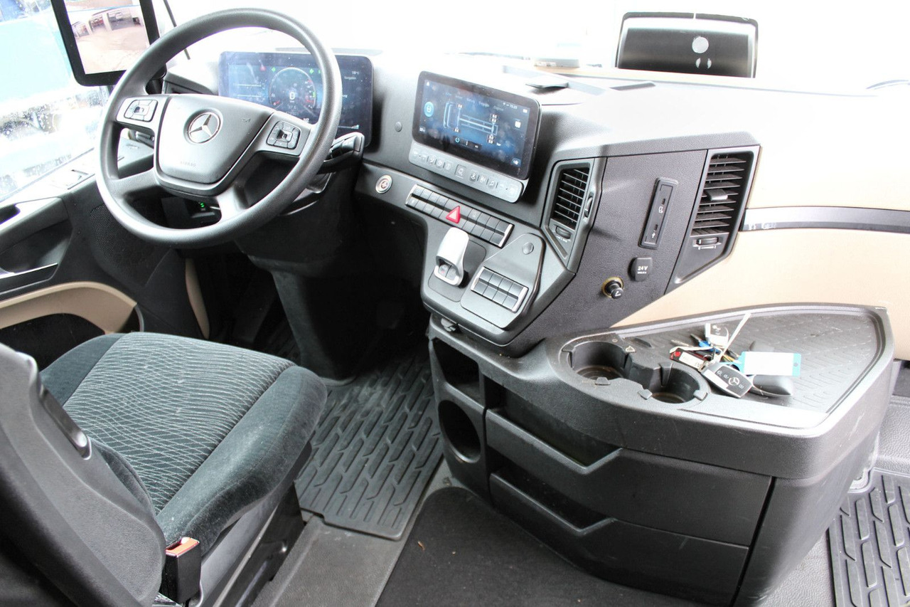 Тягач Mercedes-Benz Actros 1848 LS 4x2 BigSpace (MP5) Vollverspoiler: фото 17 Тягач Mercedes-Benz Actros 1848 LS 4x2 BigSpace (MP5) Vollverspoiler: фото 17