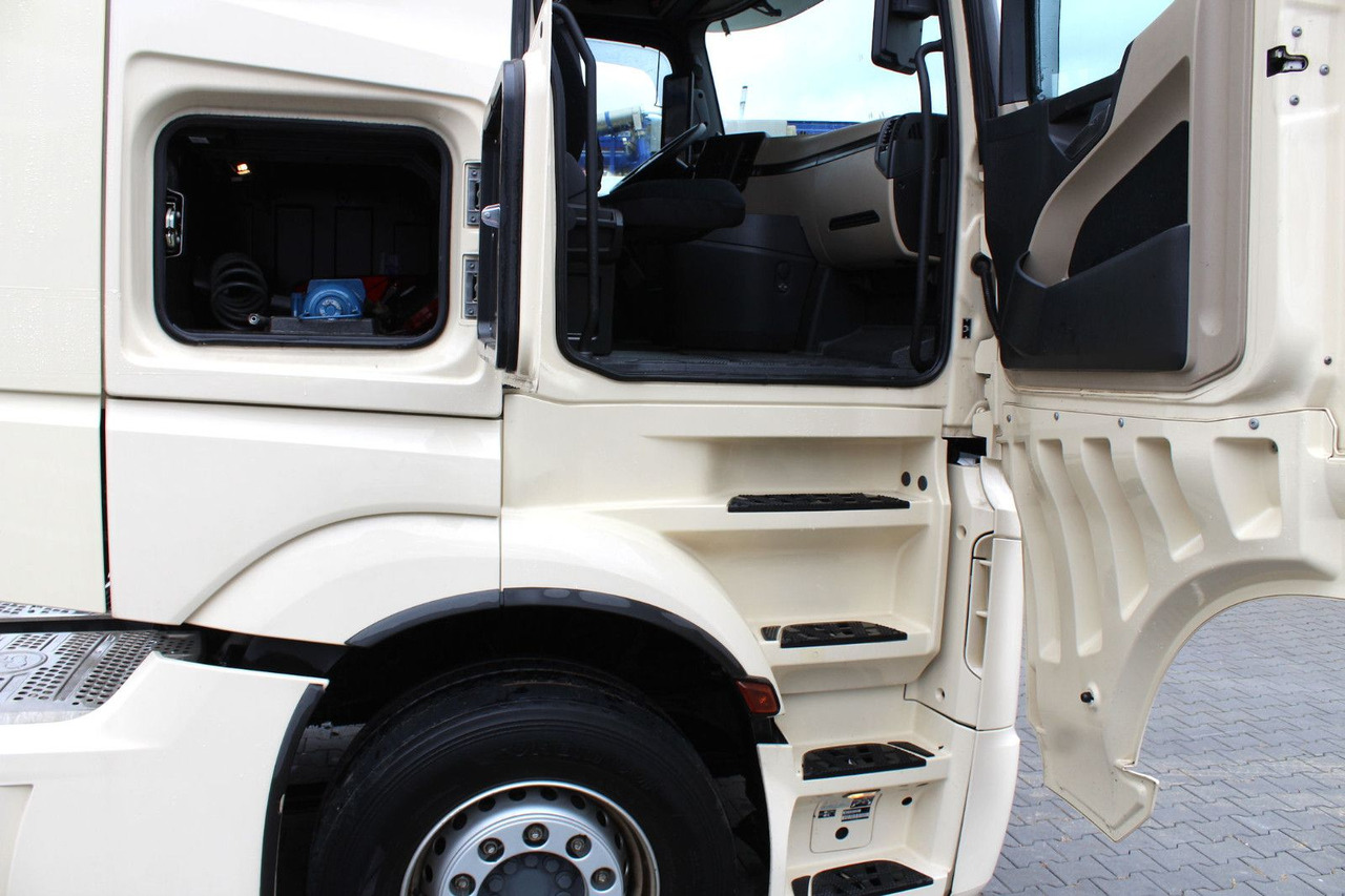 Тягач Mercedes-Benz Actros 1848 LS 4x2 BigSpace (MP5) Vollverspoiler: фото 14 Тягач Mercedes-Benz Actros 1848 LS 4x2 BigSpace (MP5) Vollverspoiler: фото 14