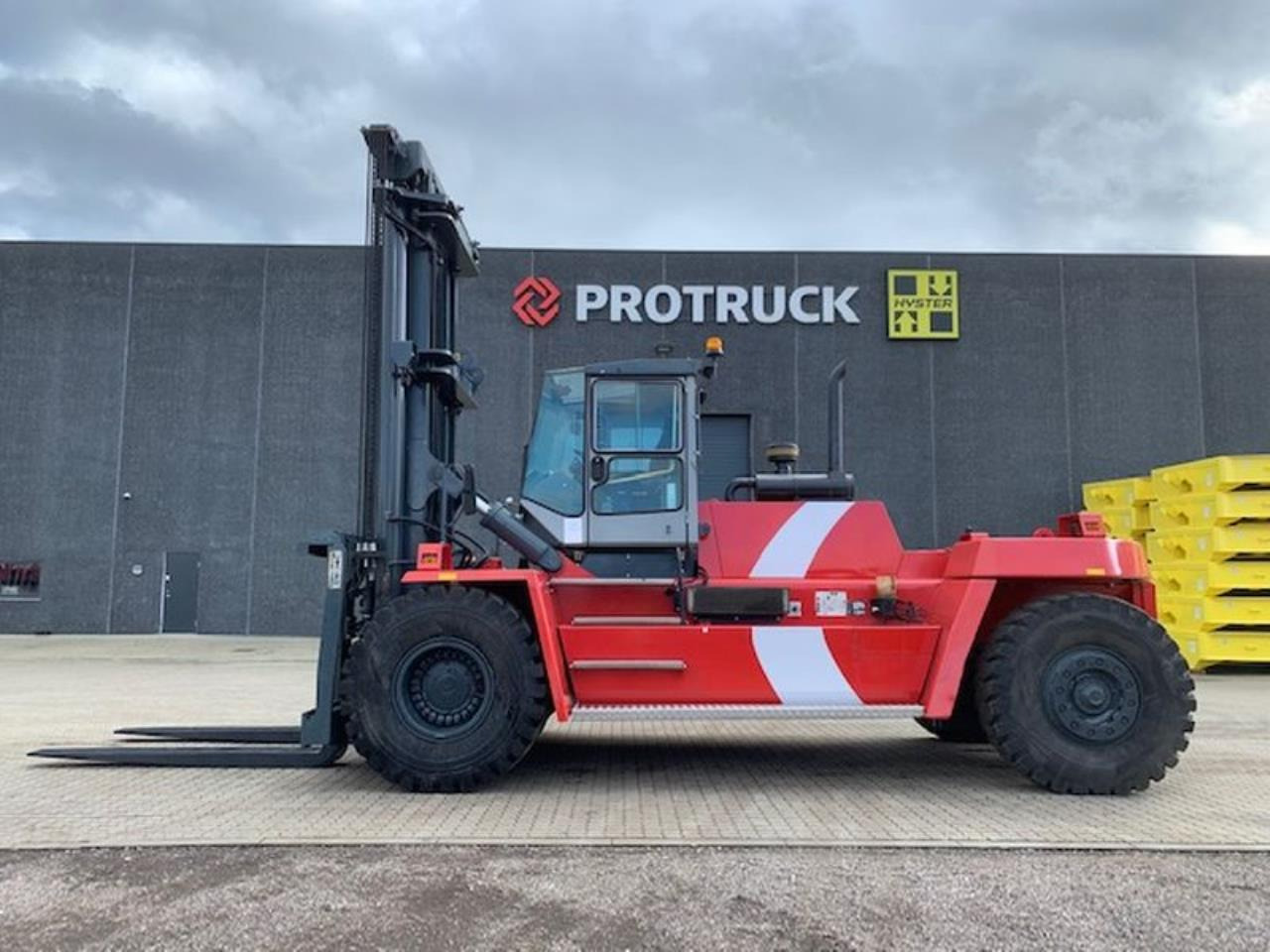 Kalmar DCD320-12LB - Дизельный погрузчик: фото 1 Kalmar DCD320-12LB - Дизельный погрузчик: фото 1