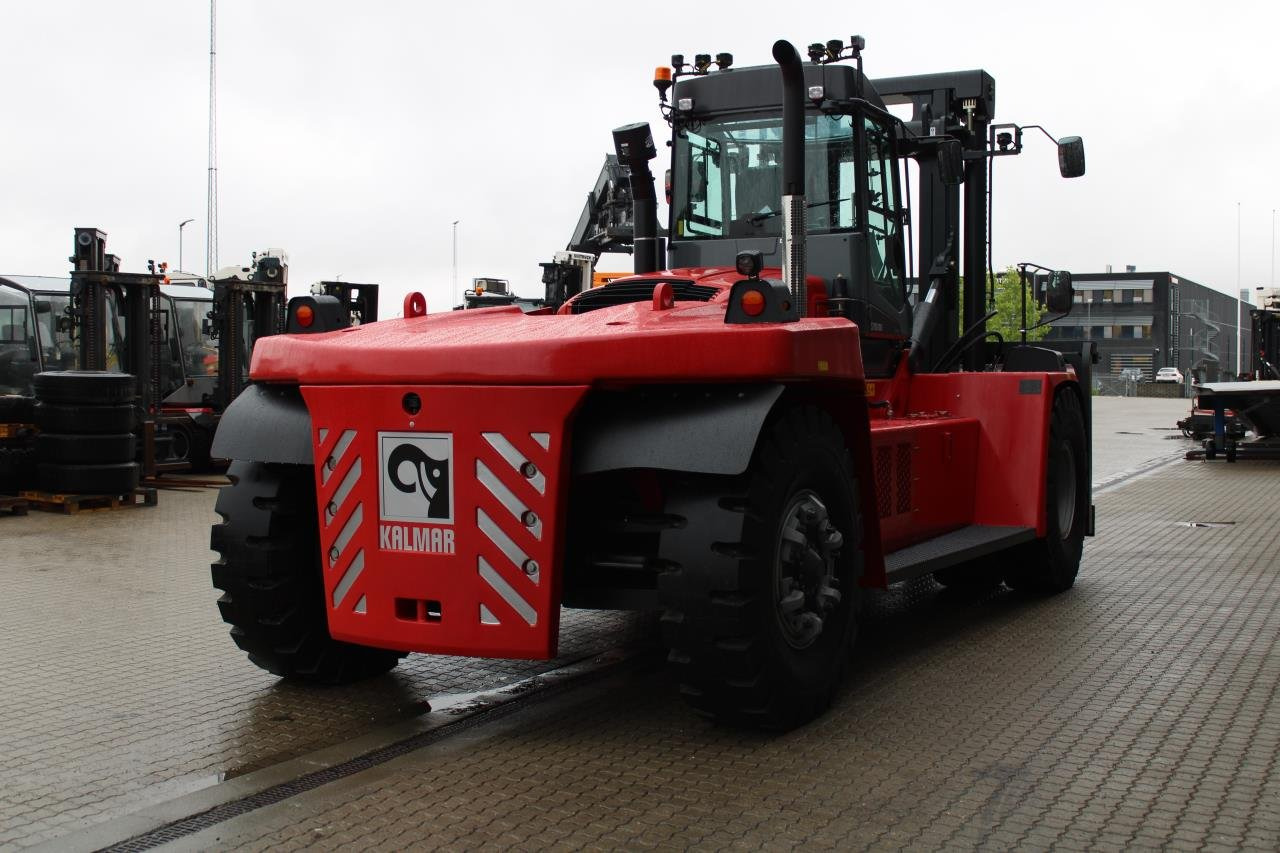 Kalmar DCG330-12LB - Контейнерный погрузчик: фото 3 Kalmar DCG330-12LB - Контейнерный погрузчик: фото 3