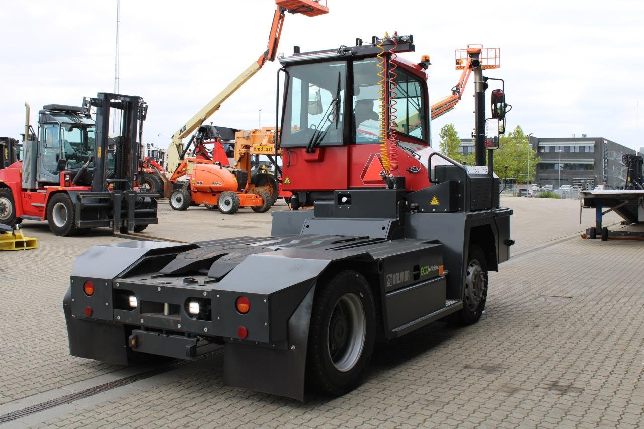 Kalmar TRL618I 4X4 - Терминальный тягач: фото 3 Kalmar TRL618I 4X4 - Терминальный тягач: фото 3