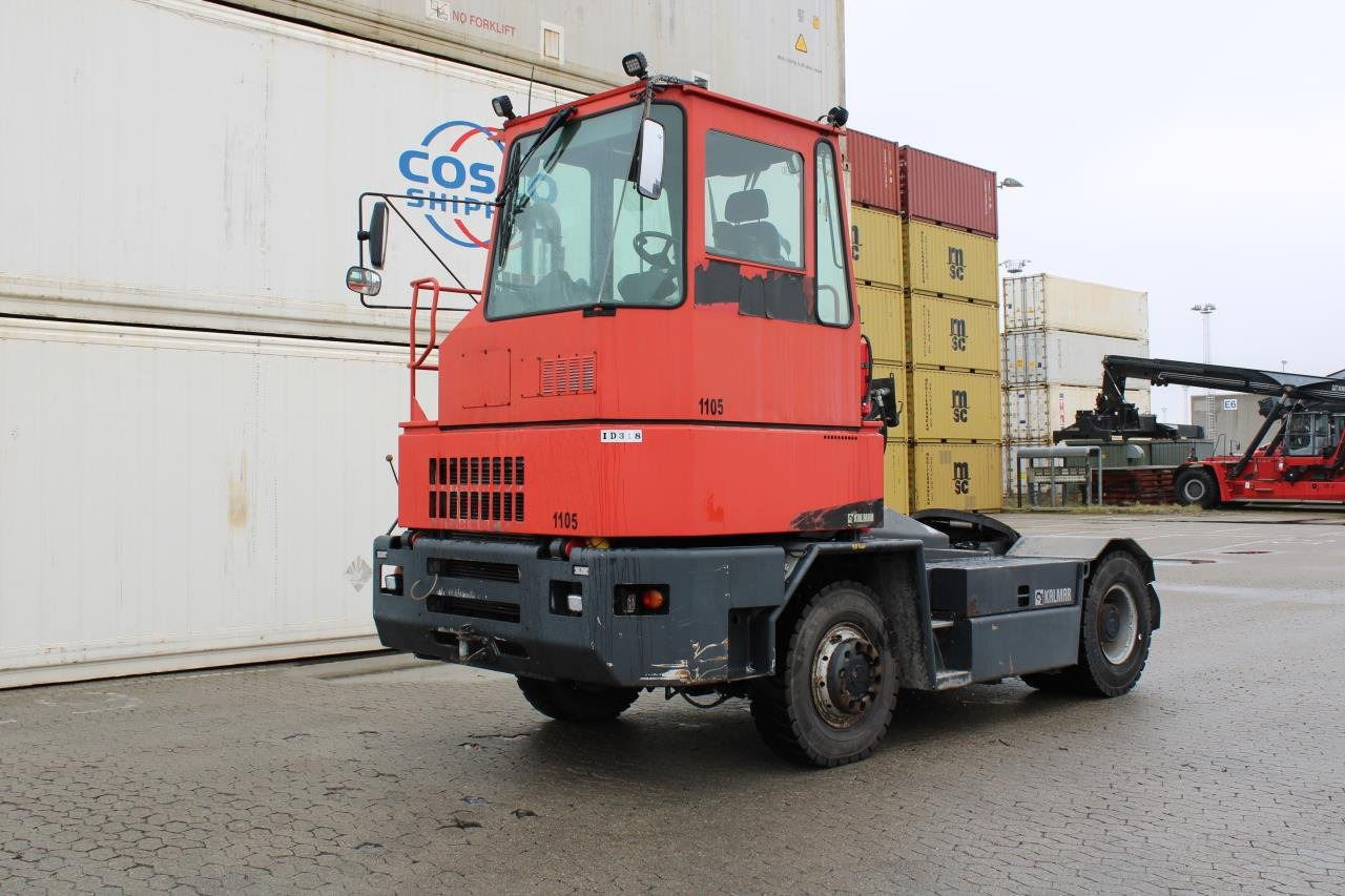 Kalmar TRX242 - Терминальный тягач: фото 2 Kalmar TRX242 - Терминальный тягач: фото 2