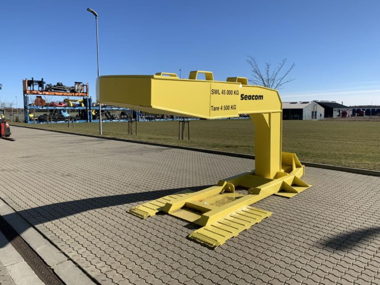 Seacom SEACOM SH45XT - Навесное оборудование для Терминальных тягачей: фото 1 Seacom SEACOM SH45XT - Навесное оборудование для Терминальных тягачей: фото 1