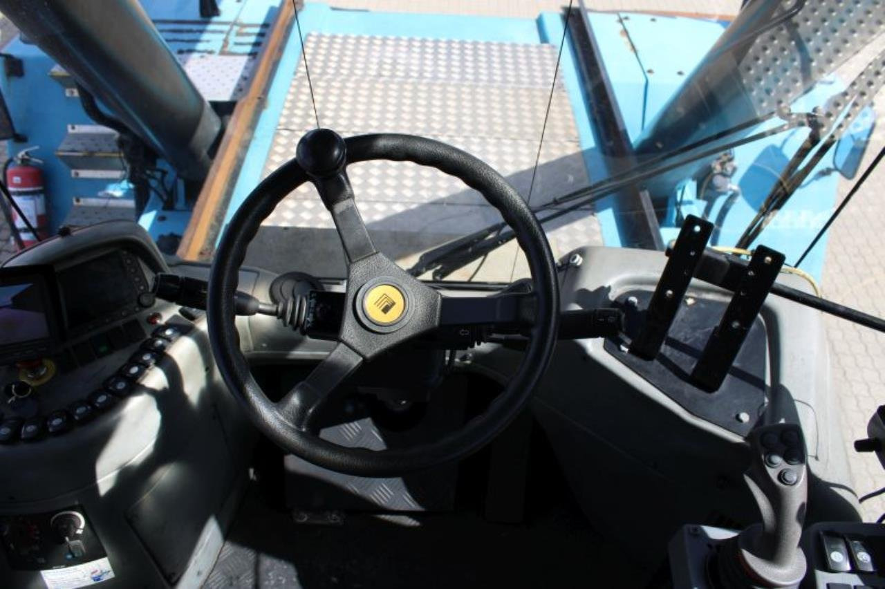 SMV SC45-31 TB5 - Ричстакер: фото 4 SMV SC45-31 TB5 - Ричстакер: фото 4