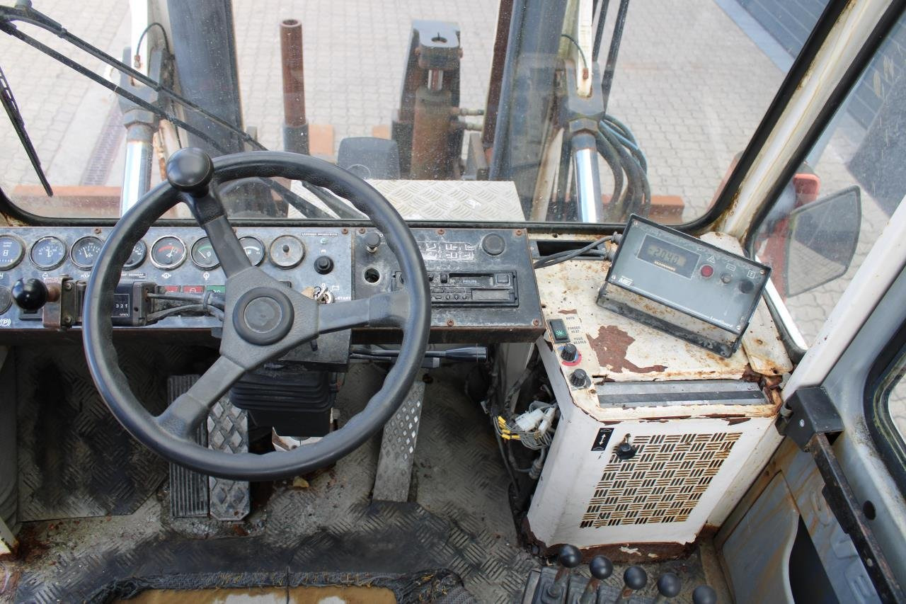 SveTruck 10-900 - Дизельный погрузчик: фото 4 SveTruck 10-900 - Дизельный погрузчик: фото 4