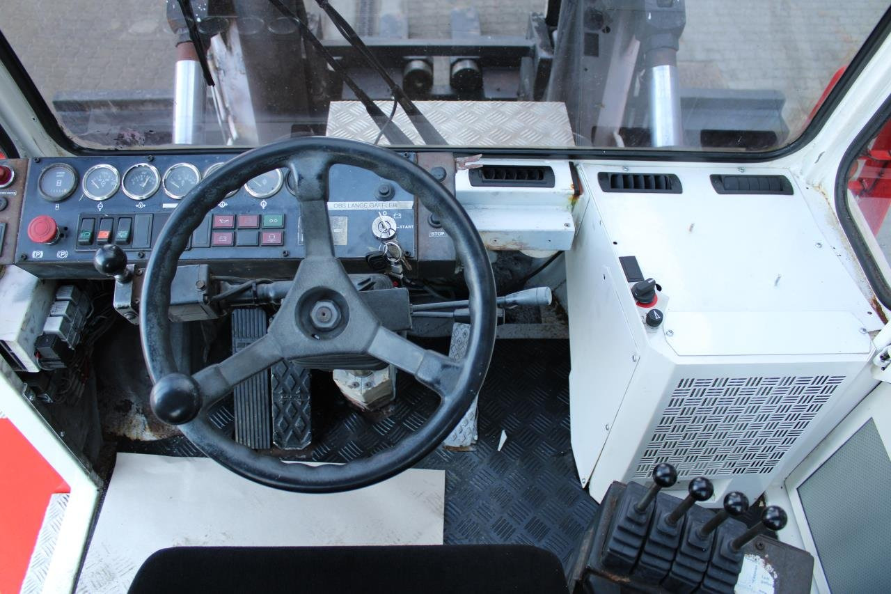 SveTruck 15120-35 - Дизельный погрузчик: фото 4 SveTruck 15120-35 - Дизельный погрузчик: фото 4