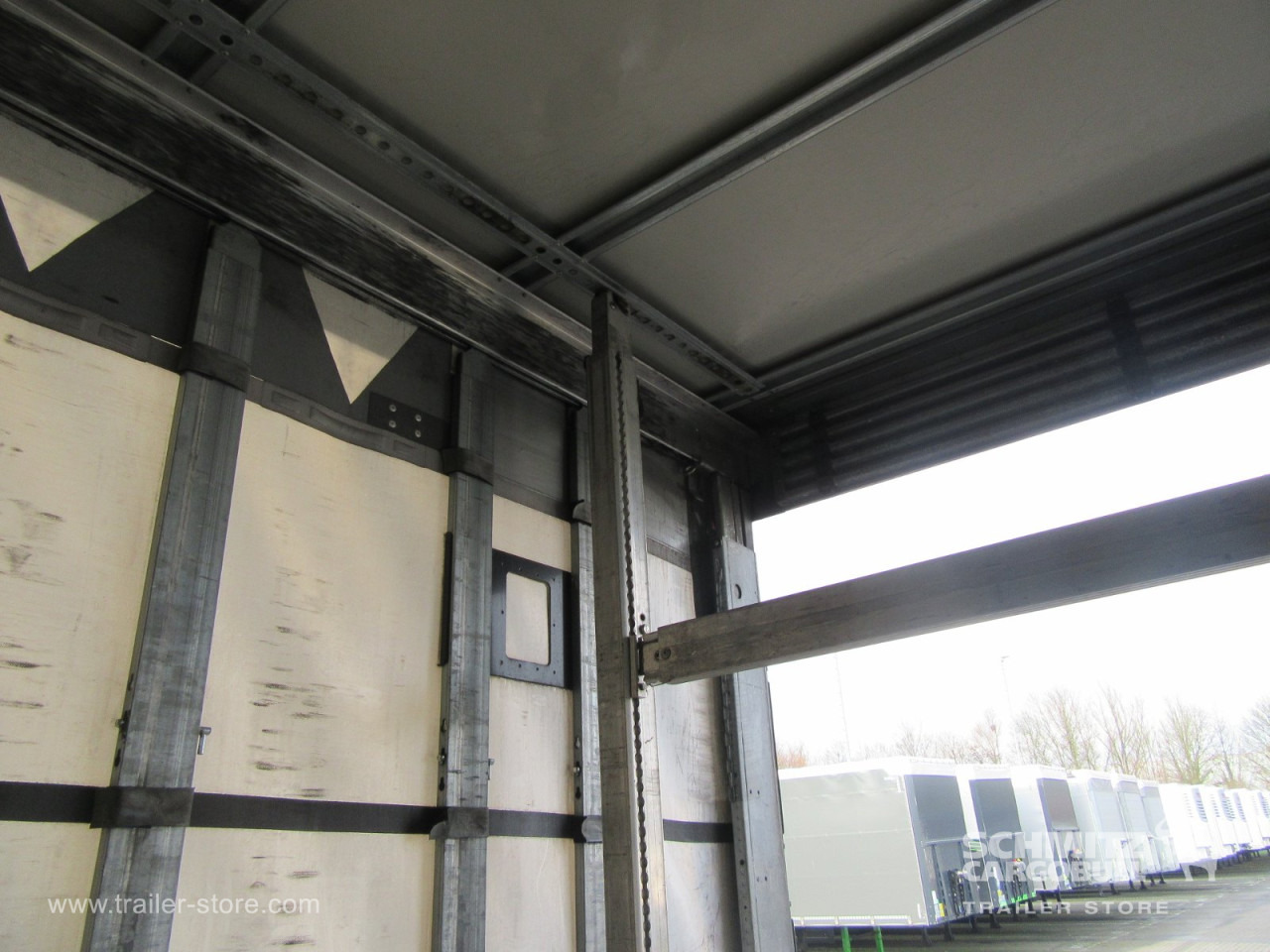 Тентованный полуприцеп SCHMITZ Auflieger Curtainsider Mega: фото 6