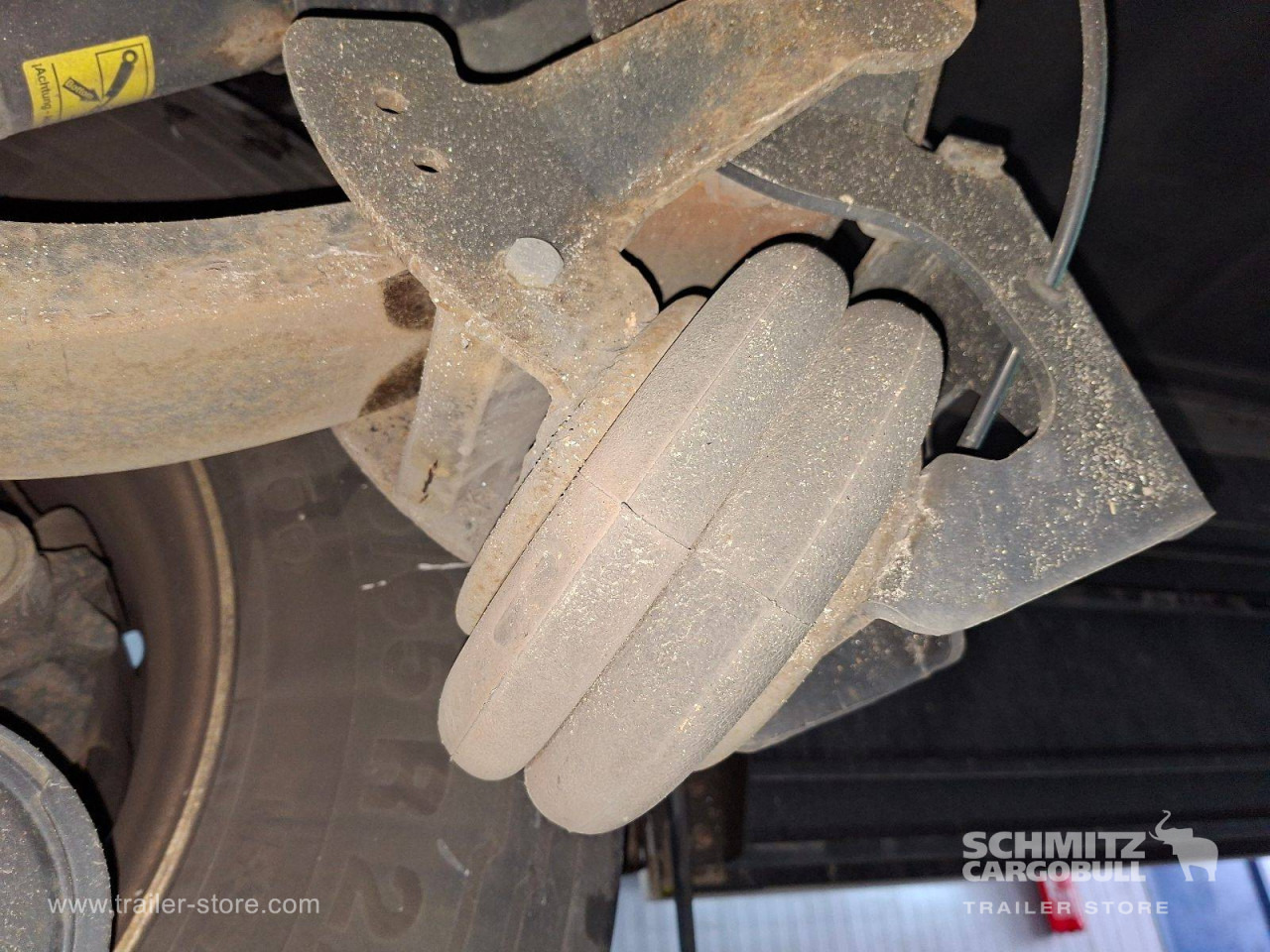 SCHMITZ Auflieger Tiefkühler Standard Double deck - Изотермический полуприцеп: фото 3 SCHMITZ Auflieger Tiefkühler Standard Double deck - Изотермический полуприцеп: фото 3