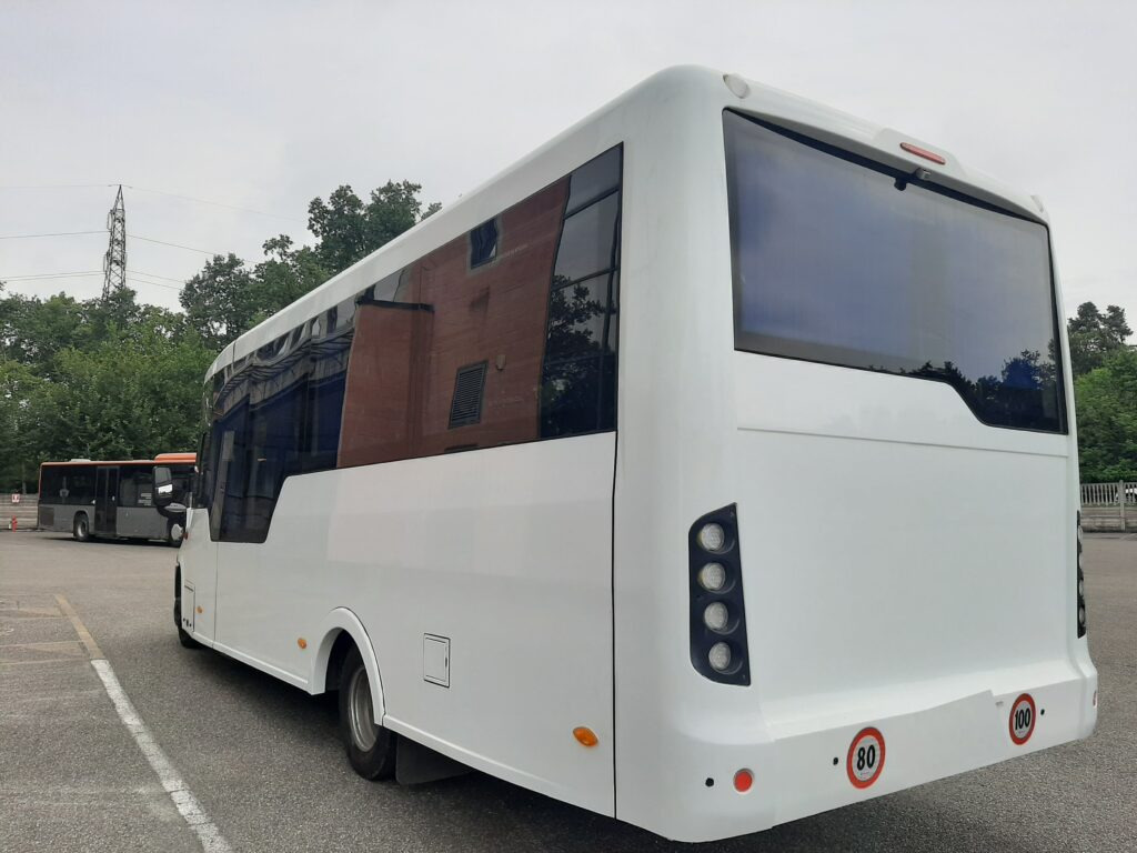 N.1 IVECO INDCAR MOBI – Anno 2015 - Туристический автобус: фото 5 N.1 IVECO INDCAR MOBI – Anno 2015 - Туристический автобус: фото 5