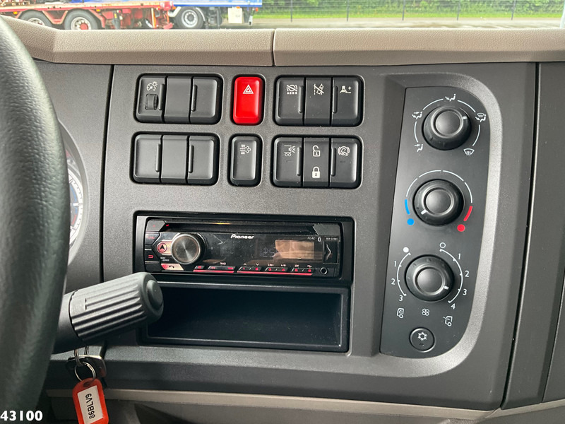 Грузовик с закрытым кузовом DAF FA LF 210 Euro 6 DHollandia laadklep: фото 16 Грузовик с закрытым кузовом DAF FA LF 210 Euro 6 DHollandia laadklep: фото 16