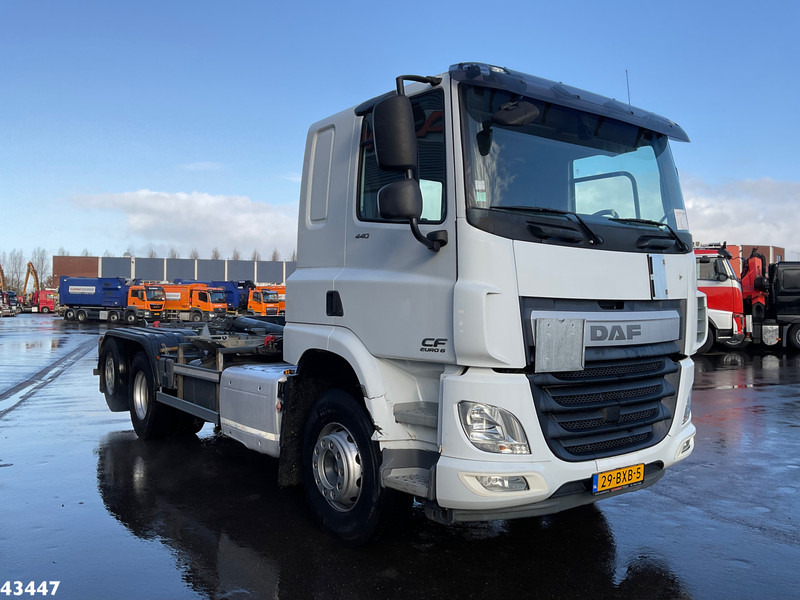 DAF FAN CF 440 Euro 6 20 Ton haakarmsysteem - Крюковой мультилифт: фото 4 DAF FAN CF 440 Euro 6 20 Ton haakarmsysteem - Крюковой мультилифт: фото 4