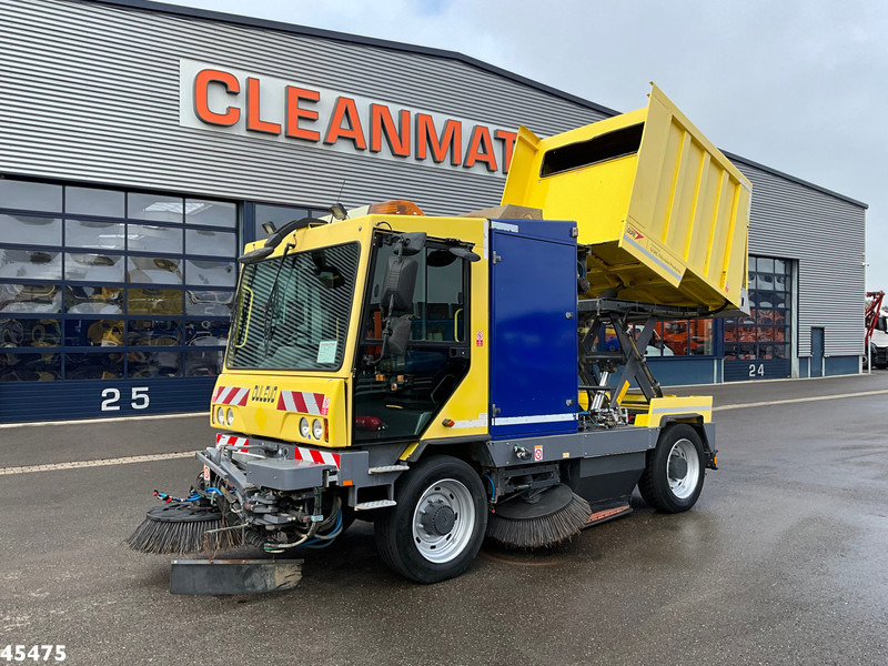 Dulevo 5020 S with 3-rd brush - Подметально-уборочная машина: фото 1 Dulevo 5020 S with 3-rd brush - Подметально-уборочная машина: фото 1