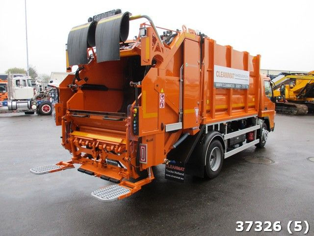 FUSO Canter 9C18 - Мусоровоз: фото 4 FUSO Canter 9C18 - Мусоровоз: фото 4