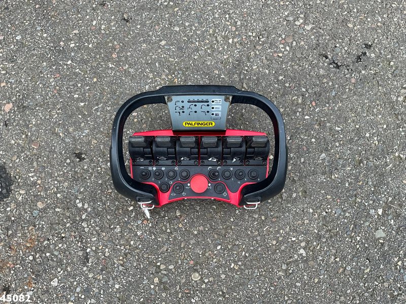 Автоманипулятор Iveco Trakker AD260T41 Euro 5 6x4 Full Steel Palfinger 36 Tm laadkraan Just 133.291 km!: фото 10