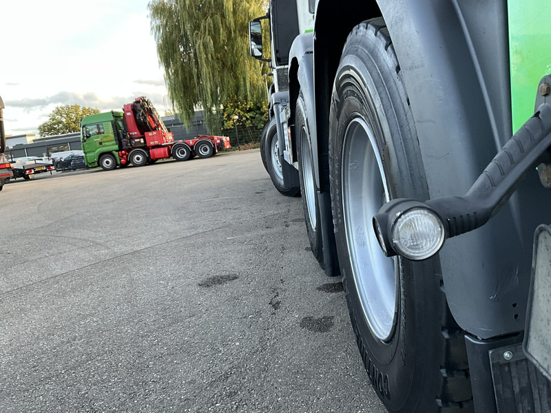 MAN TGA 41.440 8x4 Full Steel AJK 26 Ton haakarmsysteem + Laadplateau met Hiab 28 Tonmeter laadkraan - Крюковой мультилифт: фото 4 MAN TGA 41.440 8x4 Full Steel AJK 26 Ton haakarmsysteem + Laadplateau met Hiab 28 Tonmeter laadkraan - Крюковой мультилифт: фото 4