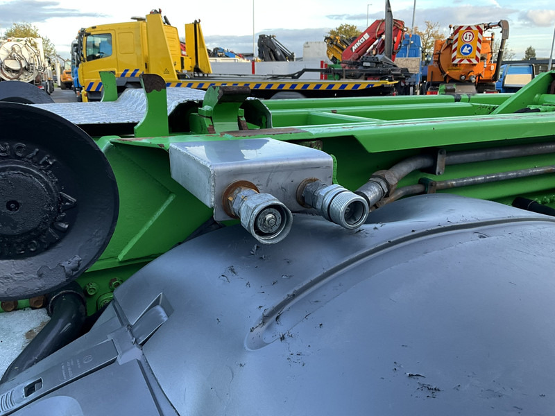 MAN TGA 41.440 8x4 Full Steel AJK 26 Ton haakarmsysteem + Laadplateau met Hiab 28 Tonmeter laadkraan - Крюковой мультилифт: фото 3 MAN TGA 41.440 8x4 Full Steel AJK 26 Ton haakarmsysteem + Laadplateau met Hiab 28 Tonmeter laadkraan - Крюковой мультилифт: фото 3