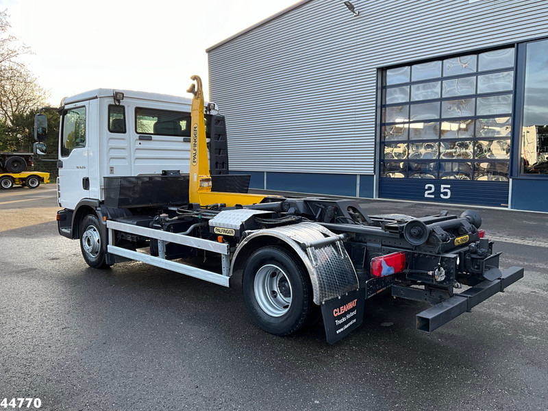 MAN TGL 12.250 Palfinger haakarmsysteem - Крюковой мультилифт: фото 4 MAN TGL 12.250 Palfinger haakarmsysteem - Крюковой мультилифт: фото 4