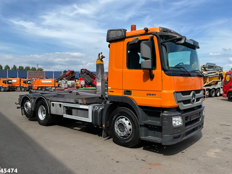 Mercedes-Benz Actros 2541 6x2 VDL 20 Ton haakarmsysteem - Крюковой мультилифт: фото 5 Mercedes-Benz Actros 2541 6x2 VDL 20 Ton haakarmsysteem - Крюковой мультилифт: фото 5