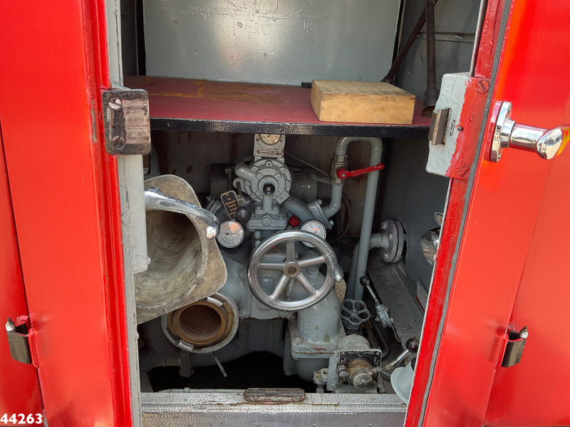 Пожарная машина Mercedes-Benz LF 311 Oldtimer Feuerwehrfahrzeug Just 35.940 km!: фото 14 Пожарная машина Mercedes-Benz LF 311 Oldtimer Feuerwehrfahrzeug Just 35.940 km!: фото 14