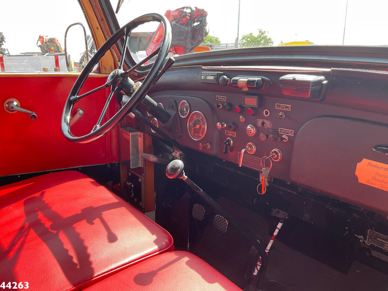 Пожарная машина Mercedes-Benz LF 311 Oldtimer Feuerwehrfahrzeug Just 35.940 km!: фото 15 Пожарная машина Mercedes-Benz LF 311 Oldtimer Feuerwehrfahrzeug Just 35.940 km!: фото 15