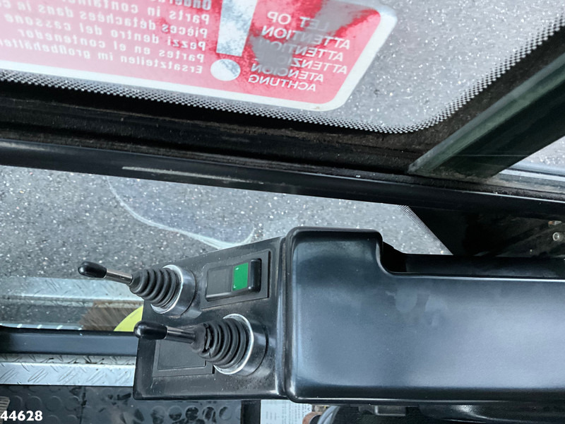 Подметально-уборочная машина Ravo 540 Euro 6 with 3-rd brush: фото 14