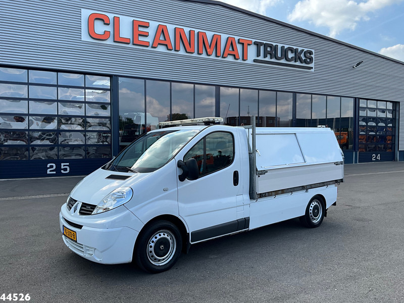 Renault Trafic 2.0 dCi Veeg-vuil kipper - Мусоровоз: фото 2 Renault Trafic 2.0 dCi Veeg-vuil kipper - Мусоровоз: фото 2