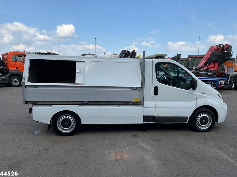Renault Trafic 2.0 dCi Veeg-vuil kipper - Мусоровоз: фото 4 Renault Trafic 2.0 dCi Veeg-vuil kipper - Мусоровоз: фото 4