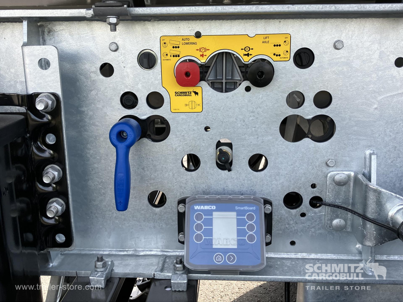 SCHMITZ Auflieger Kipper Stahlrundmulde 29m³ - Самосвальный полуприцеп: фото 3 SCHMITZ Auflieger Kipper Stahlrundmulde 29m³ - Самосвальный полуприцеп: фото 3