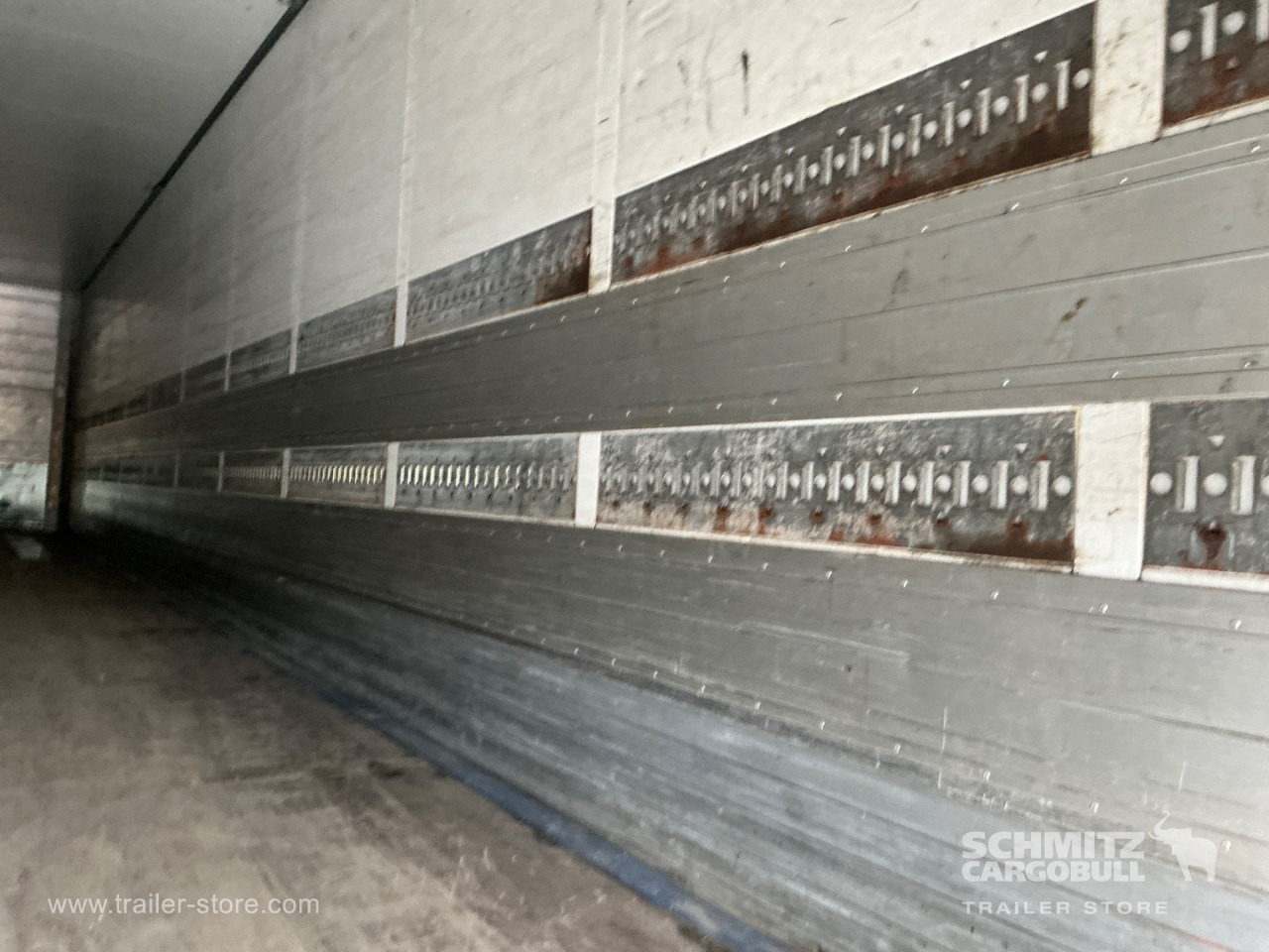 SCHMITZ Dryfreight Standard Taillift - Полуприцеп-фургон: фото 5 SCHMITZ Dryfreight Standard Taillift - Полуприцеп-фургон: фото 5