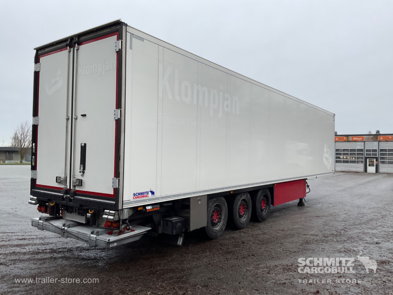 SCHMITZ Reefer Standard Taillift - Изотермический полуприцеп: фото 1 SCHMITZ Reefer Standard Taillift - Изотермический полуприцеп: фото 1