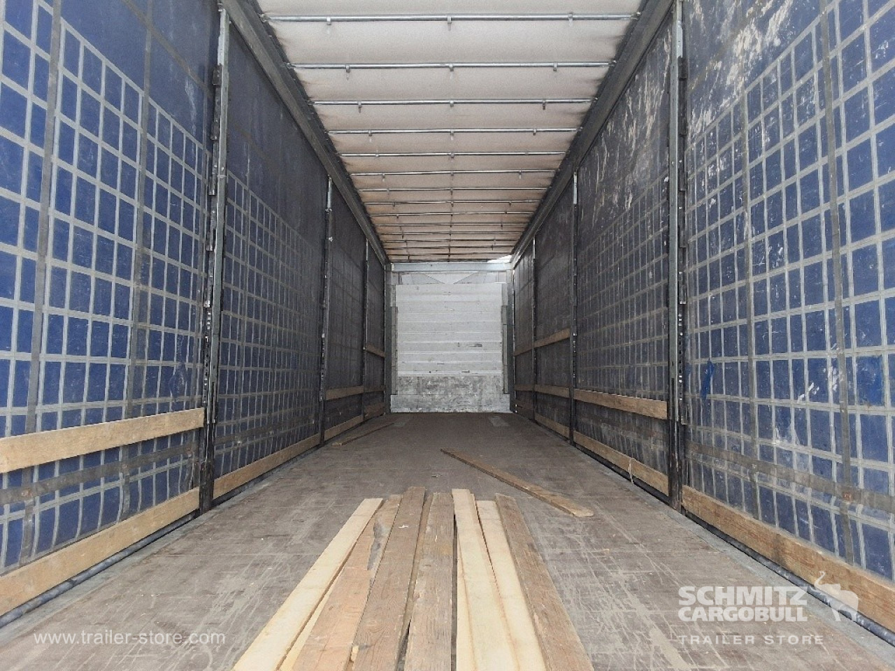 SCHMITZ Curtainsider Mega - Тентованный полуприцеп: фото 3 SCHMITZ Curtainsider Mega - Тентованный полуприцеп: фото 3