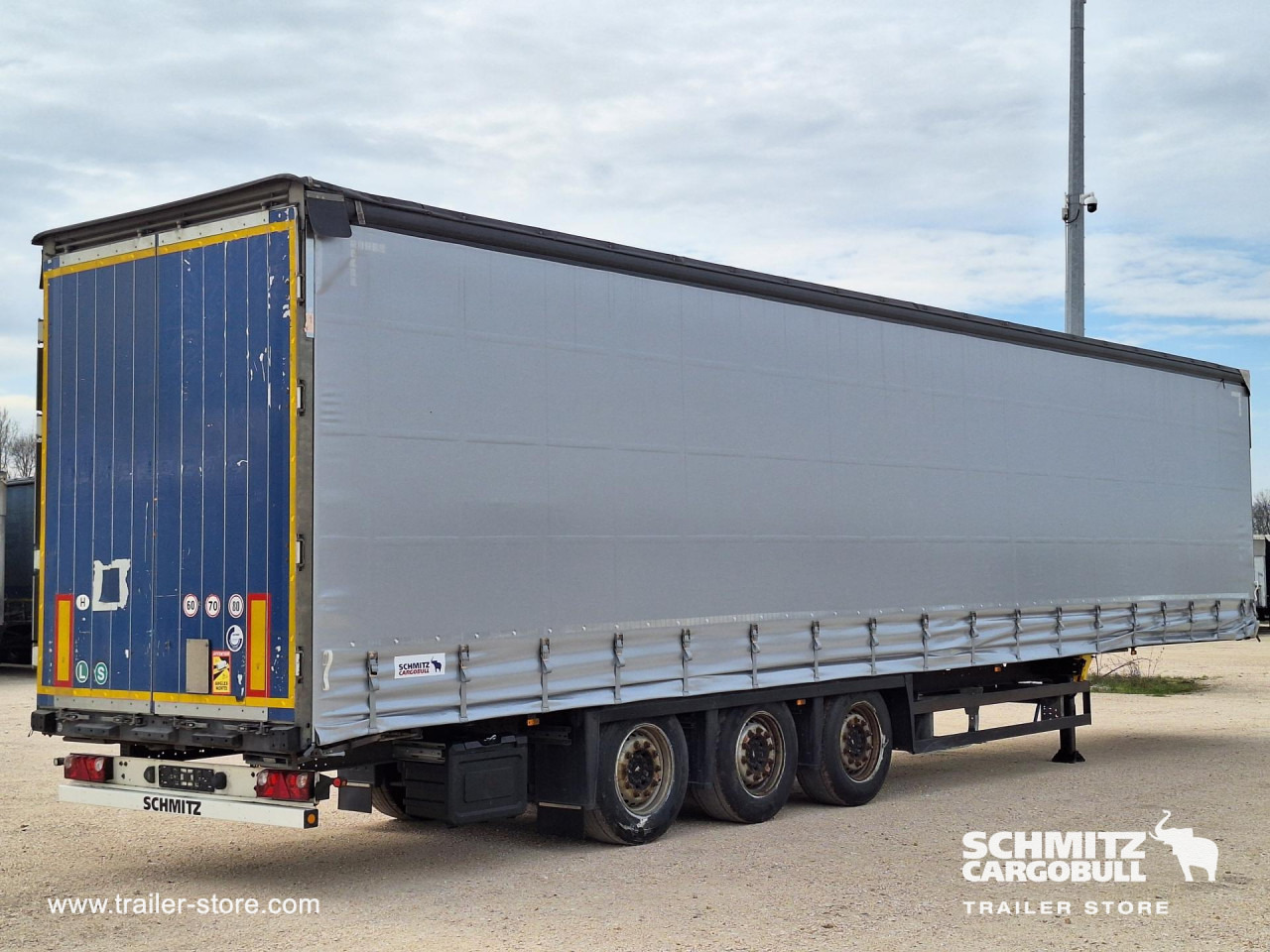 SCHMITZ Curtainsider Mega - Тентованный полуприцеп: фото 1 SCHMITZ Curtainsider Mega - Тентованный полуприцеп: фото 1