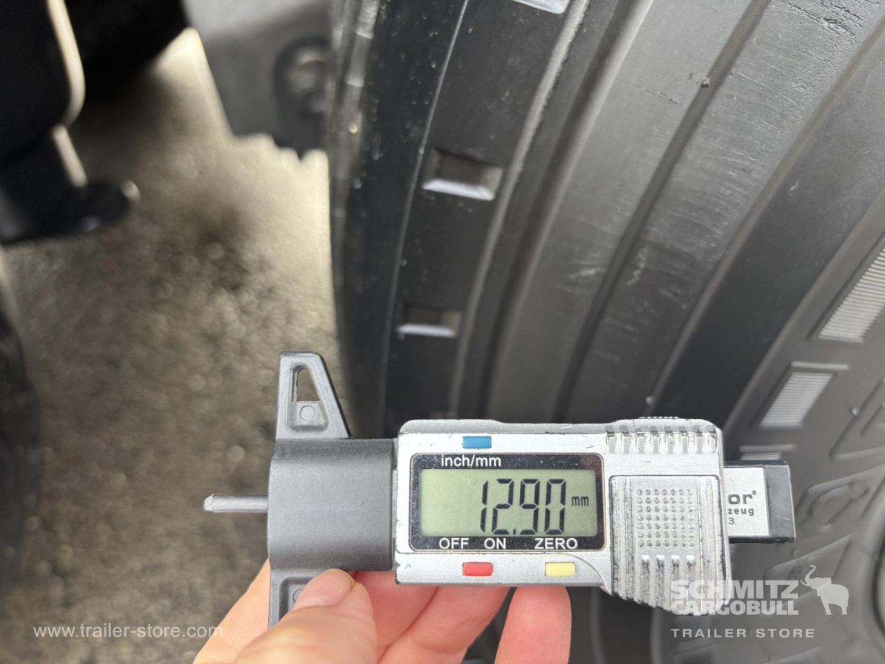 SCHMITZ Curtainsider Standard - Тентованный полуприцеп: фото 3 SCHMITZ Curtainsider Standard - Тентованный полуприцеп: фото 3