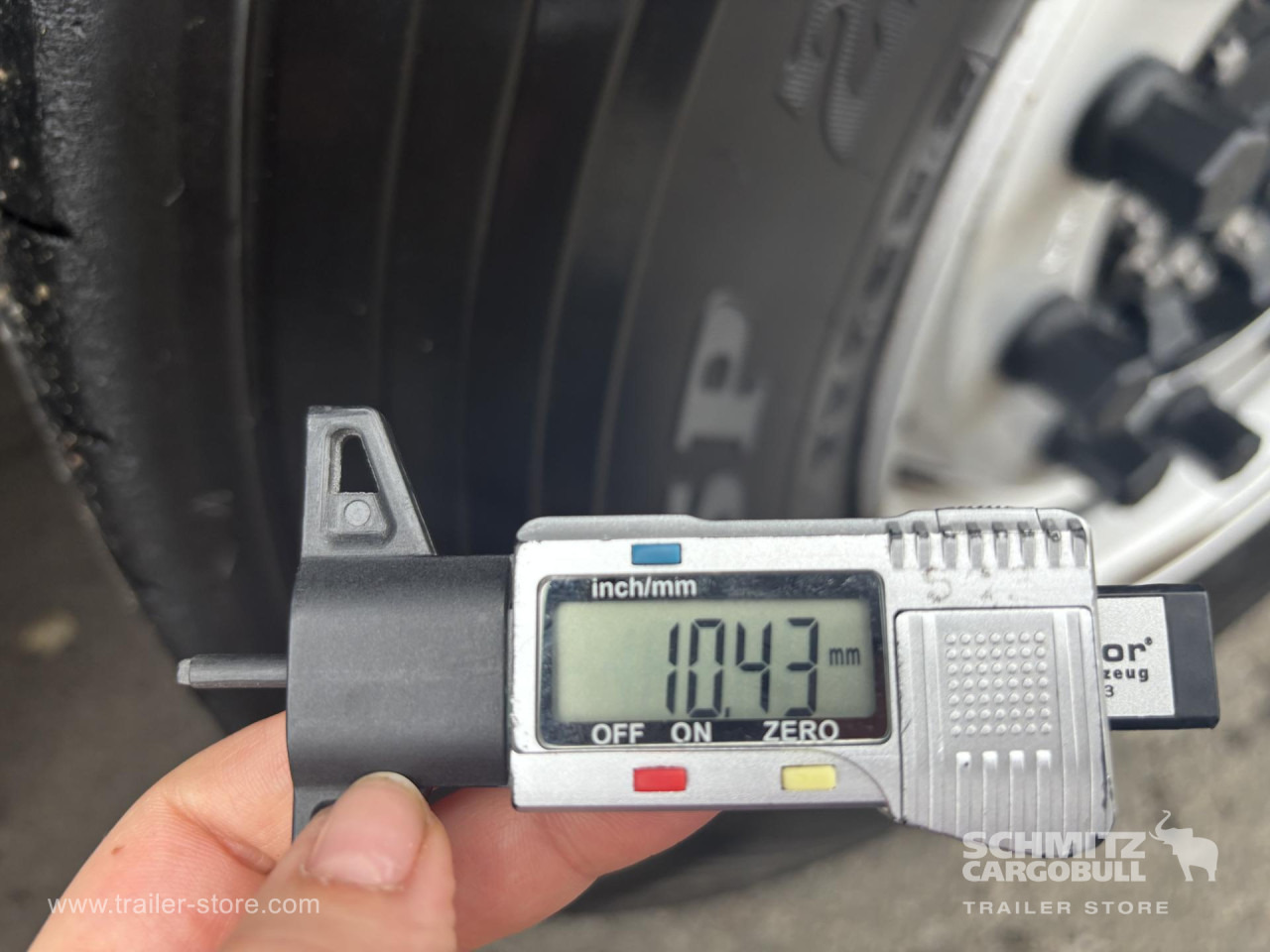 SCHMITZ Curtainsider Standard - Тентованный полуприцеп: фото 2 SCHMITZ Curtainsider Standard - Тентованный полуприцеп: фото 2