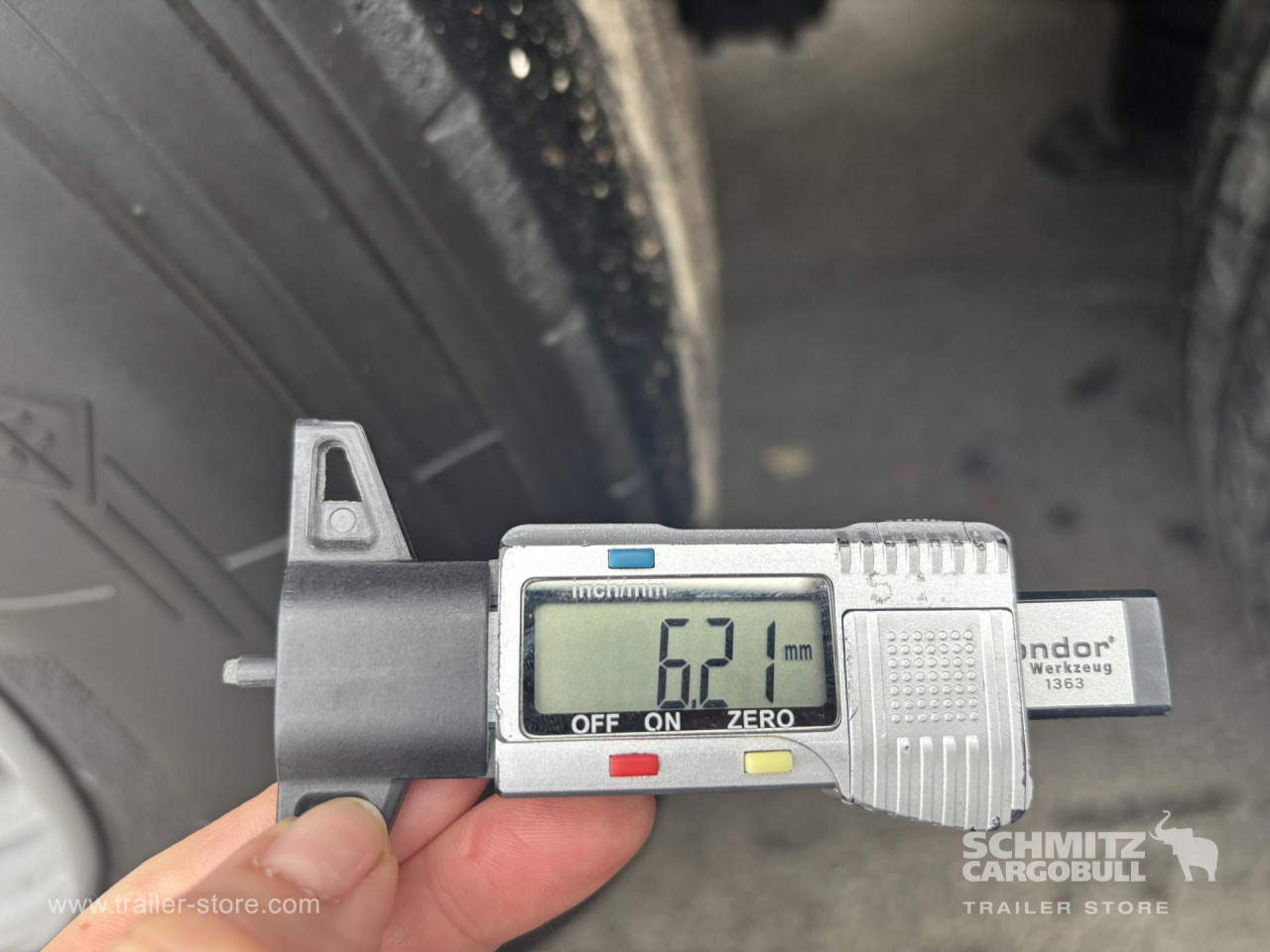 SCHMITZ Curtainsider Standard - Тентованный полуприцеп: фото 3 SCHMITZ Curtainsider Standard - Тентованный полуприцеп: фото 3