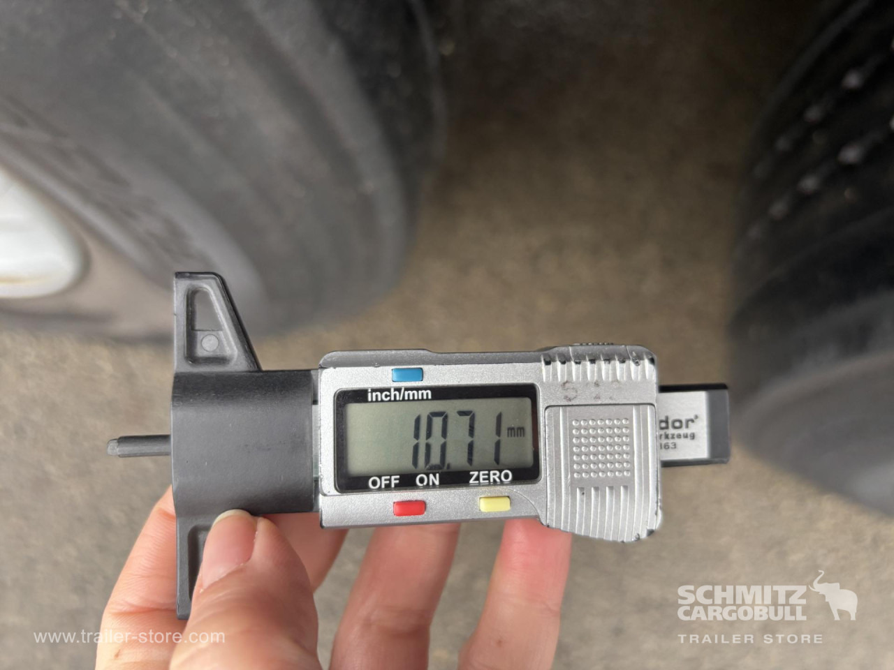 SCHMITZ Curtainsider Standard - Тентованный полуприцеп: фото 2 SCHMITZ Curtainsider Standard - Тентованный полуприцеп: фото 2